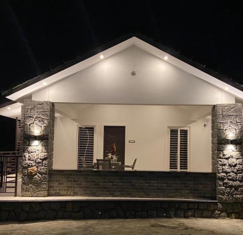Rr Holiday Inn Kodaikanal Exterior foto